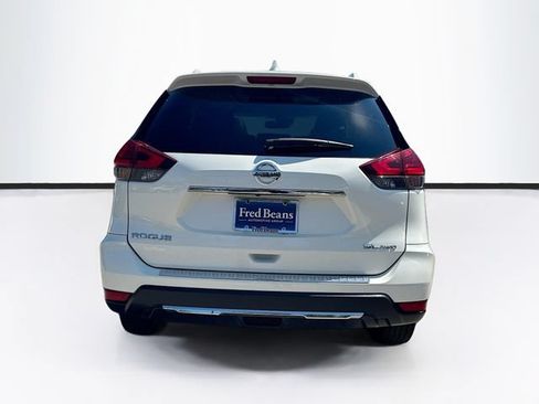 Used 2017 Nissan Rogue SL w/ SL Premium Package AWD/4WD image 7