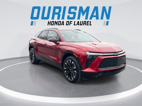 Used 2024 Chevrolet Blazer EV RS image 2