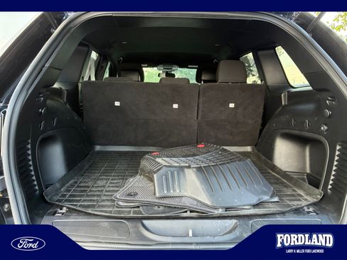 Used 2021 Jeep Grand Cherokee Laredo AWD/4WD image 32