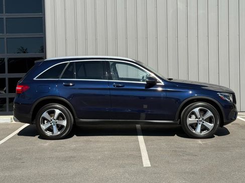 Used 2018 Mercedes-Benz GLC 300 4MATIC image 4