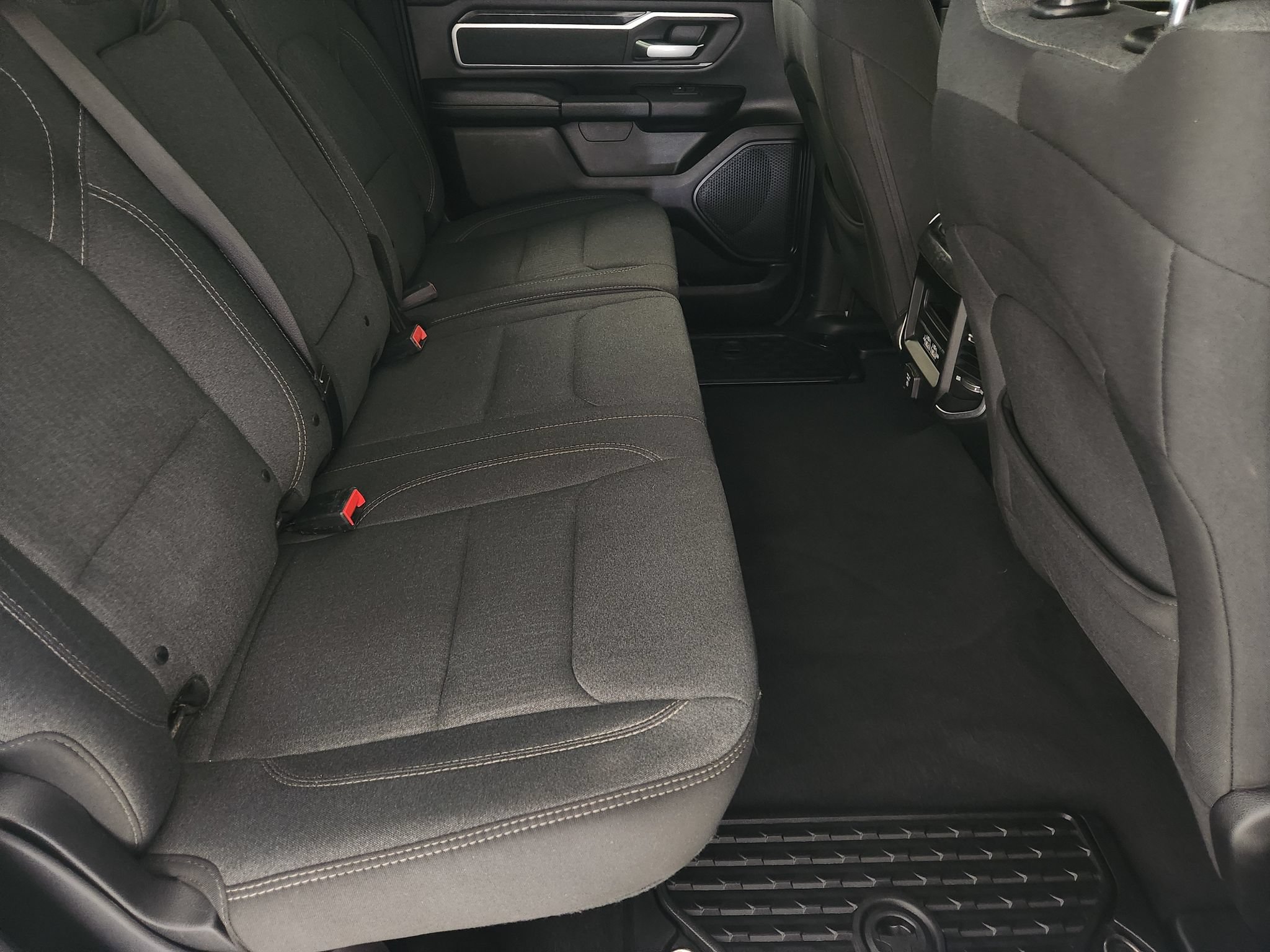 Used 2019 RAM 1500 Big Horn AWD/4WD image 32