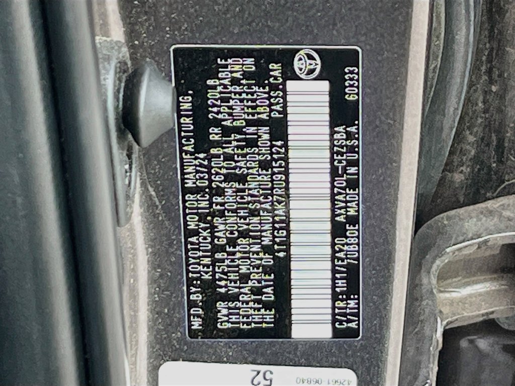 Used 2024 Toyota Camry SE FWD image 14