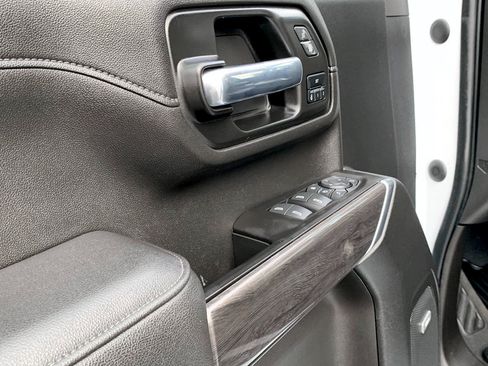 Used 2021 Chevrolet Silverado 3500 LTZ w/ LTZ Convenience Package AWD/4WD image 18