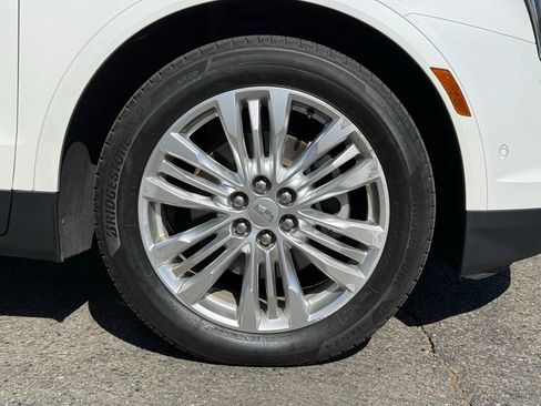 Used 2017 Cadillac XT5 Premium Luxury w/ Driver Assist Package AWD/4WD image 16