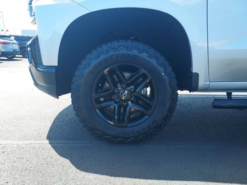 Used 2021 Chevrolet Silverado 1500 LT Trail Boss AWD/4WD image 10