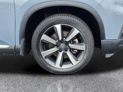 Used 2024 Honda Pilot Touring image 6