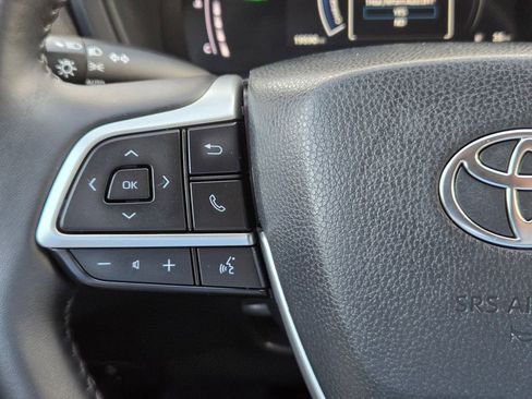 Used 2025 Toyota Grand Highlander AWD Hybrid image 22