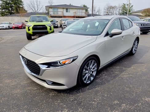 Used 2025 MAZDA MAZDA3 s image 8