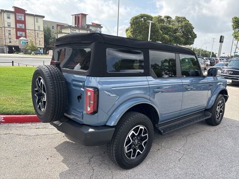 Used 2025 Ford Bronco Outer Banks AWD/4WD image 5