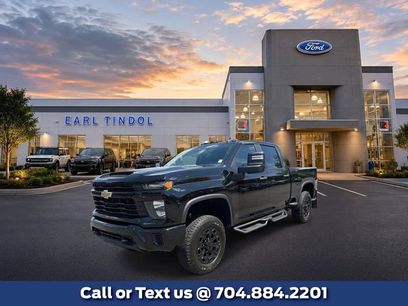 Used 2024 Chevrolet Silverado 2500 Custom w/ Custom Value Package