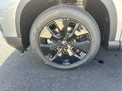 New 2026 Honda Pilot Black Edition image 11