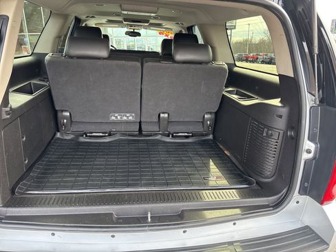 Used 2013 GMC Yukon XL SLT image 9