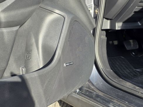 Certified 2022 Subaru Crosstrek 2.5i Limited w/ Moonroof Package 2 image 18