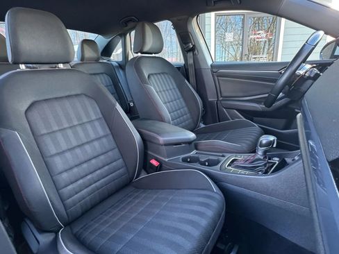 Used 2019 Volkswagen Jetta GLI image 30