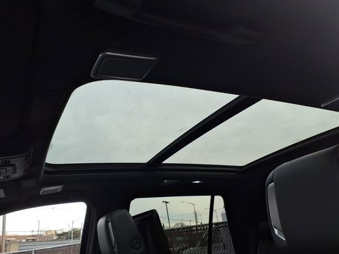 Certified 2023 Cadillac Escalade V w/ LPO, ONYX Package image 26