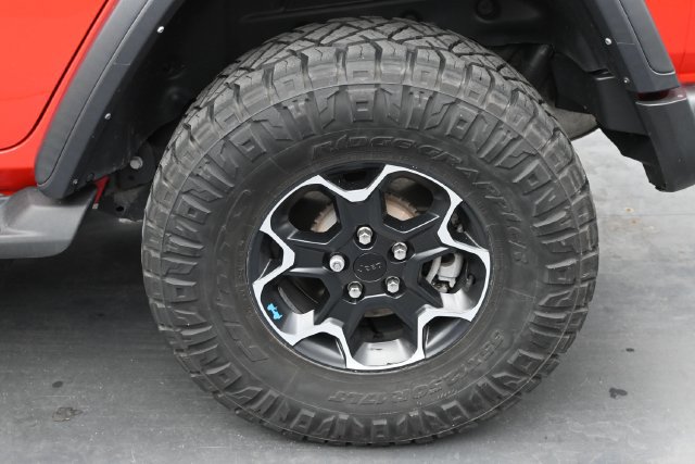 Used 2022 Jeep Wrangler Unlimited Rubicon 4xe w/ Cold Weather Group AWD/4WD image 37