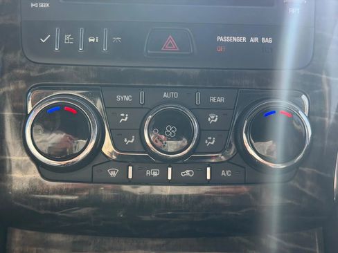 Used 2014 Buick Enclave Leather image 16