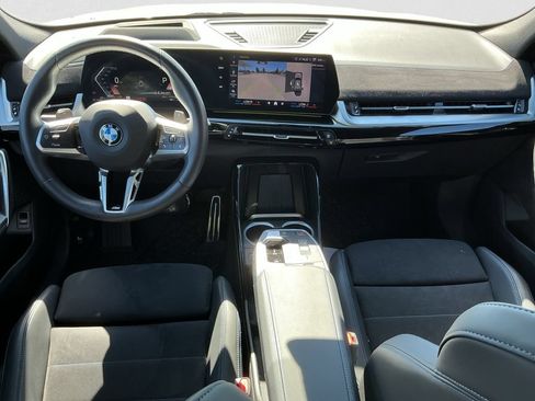 Used 2025 BMW X2 xDrive28i w/ Premium Package AWD/4WD image 12