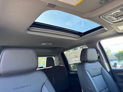 New 2026 GMC Sierra 2500 Denali w/ Denali Reserve Package image 16