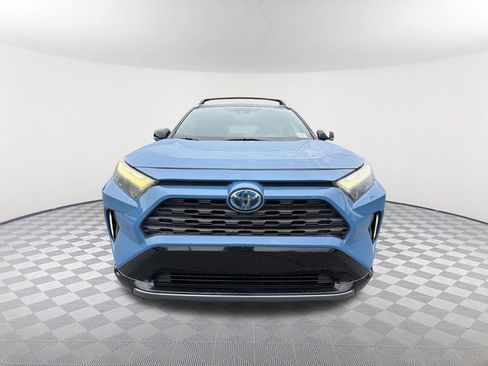 Used 2022 Toyota RAV4 XSE AWD/4WD image 2