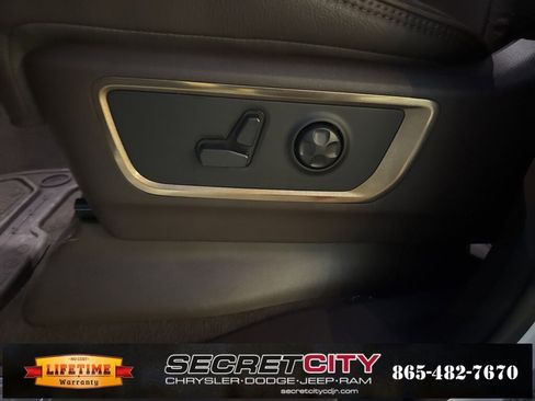 Used 2025 RAM 1500 Limited image 38