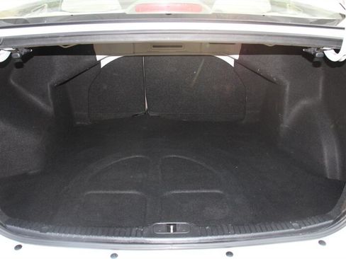 Used 2009 Kia Spectra EX FWD image 15