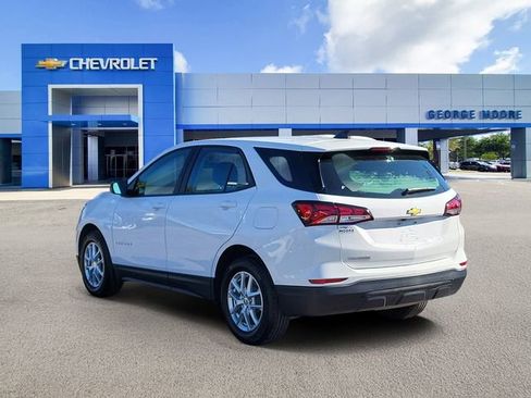 Certified 2024 Chevrolet Equinox LS w/ Driver Confidence II Package image 3