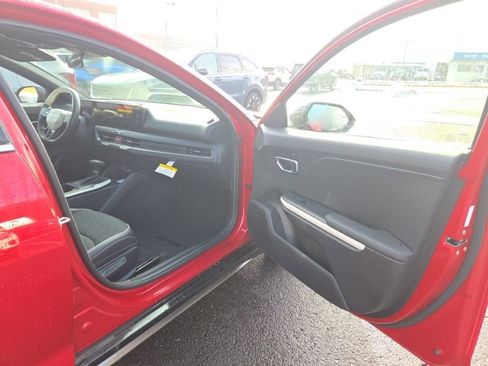 New 2025 Kia K4 GT-Line w/ GT-Line Sunroof Package FWD image 11
