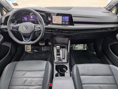 Used 2023 Volkswagen Golf R image 27