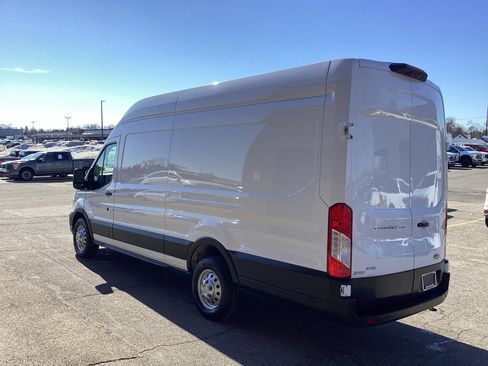 Used 2023 Ford Transit 250 148 High Roof Extended AWD image 4