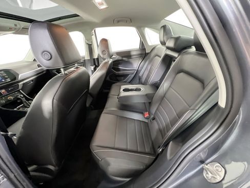 Used 2023 Volkswagen Jetta SE image 24