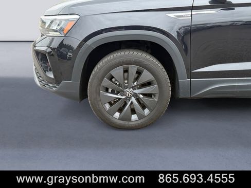 Used 2023 Volkswagen Taos S image 9