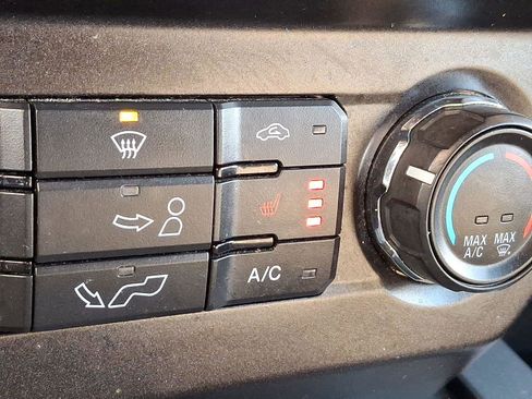 Used 2018 Ford F150 XLT w/ Equipment Group 302A Luxury image 26