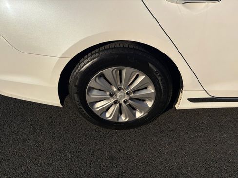 Used 2016 Hyundai Sonata SE image 26