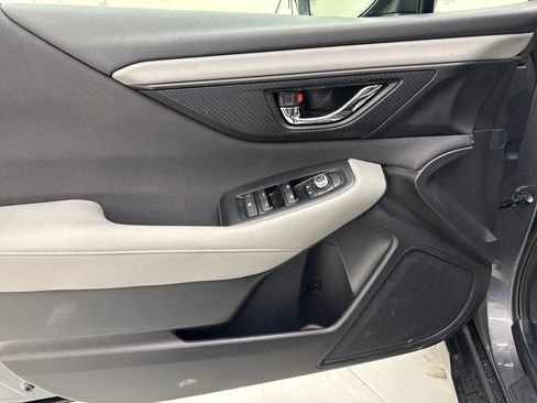 Used 2021 Subaru Outback Premium image 11