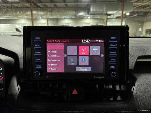 Certified 2022 Toyota RAV4 LE image 20