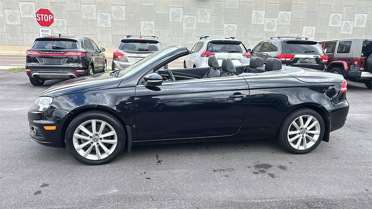 Used 2015 Volkswagen Eos Komfort FWD image 11