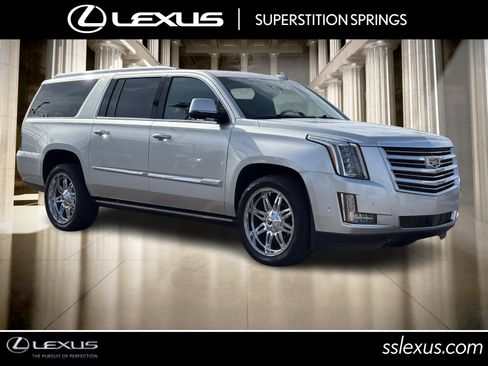 Used 2020 Cadillac Escalade ESV Platinum image 1