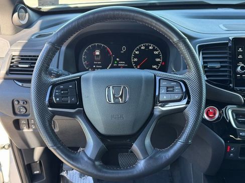 Certified 2025 Honda Ridgeline Black Edition image 25