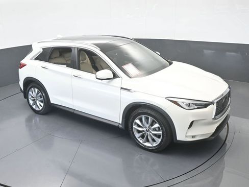 Used 2021 INFINITI QX50 Essential w/ Convenience Package image 60