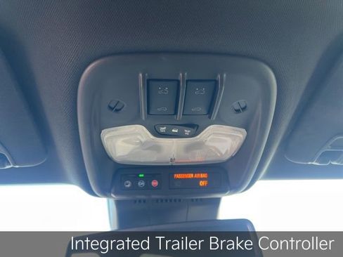 Used 2023 GMC Canyon AT4 w/ AT4 Premium Package image 27