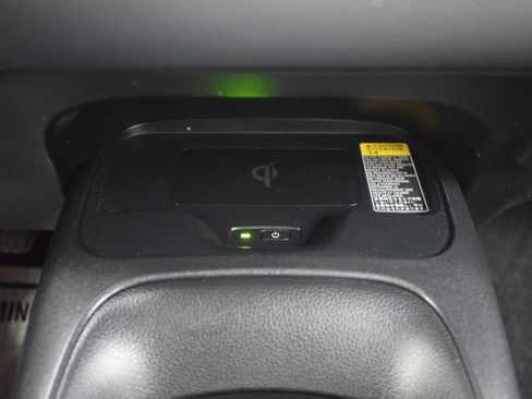 Used 2025 Toyota Corolla LE w/ LE Premium Package image 15