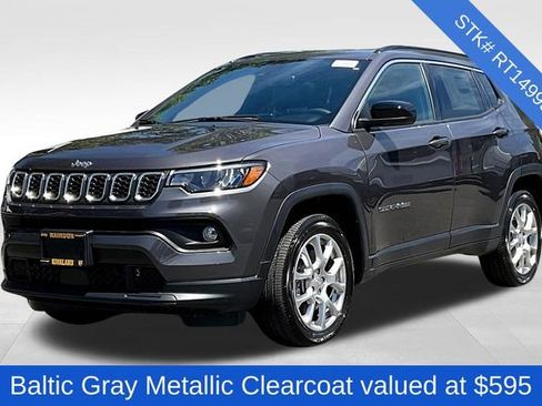 New 2024 Jeep Compass Latitude image 2