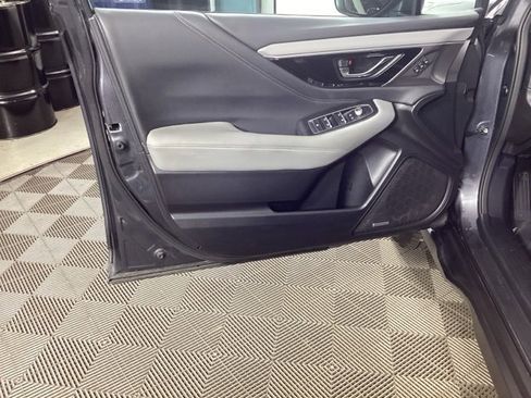 Used 2023 Subaru Outback Limited image 17