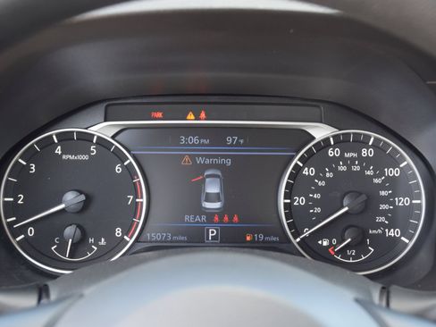 Used 2025 Nissan Altima 2.5 SV AWD/4WD image 9