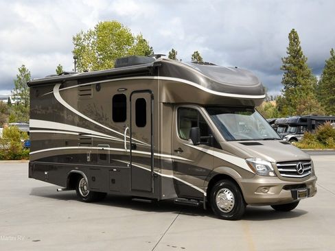 Used 2016 Mercedes-Benz Sprinter 3500 image 1