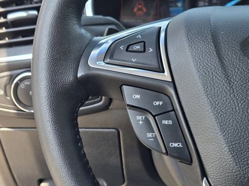 Used 2018 Ford Edge Titanium w/ Equipment Group 301A image 28