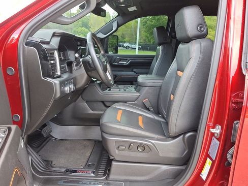 Certified 2024 GMC Sierra 2500 AT4 w/ AT4 Preferred Package AWD/4WD image 11