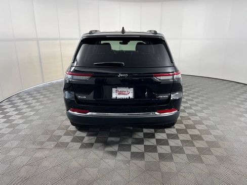 Used 2023 Jeep Grand Cherokee Limited AWD/4WD image 6