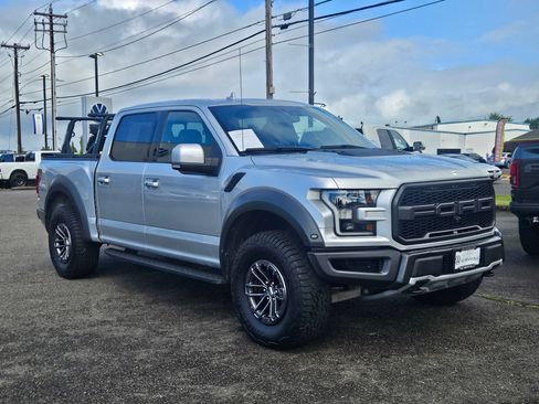 Used 2019 Ford F150 Raptor w/ Equipment Group 802A Luxury AWD/4WD image 7